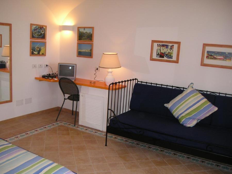 Agenzia Isotur Villa Olimpia Ponza Exteriér fotografie