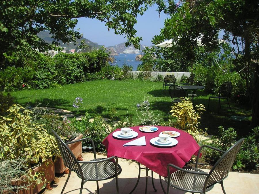 Agenzia Isotur Villa Olimpia Ponza Exteriér fotografie
