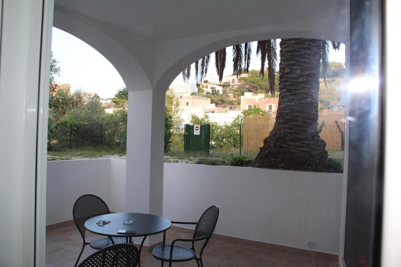 Agenzia Isotur Villa Olimpia Ponza Exteriér fotografie