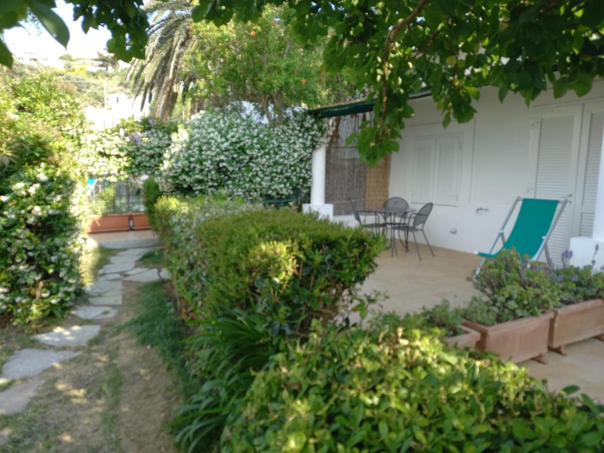Agenzia Isotur Villa Olimpia Ponza Exteriér fotografie